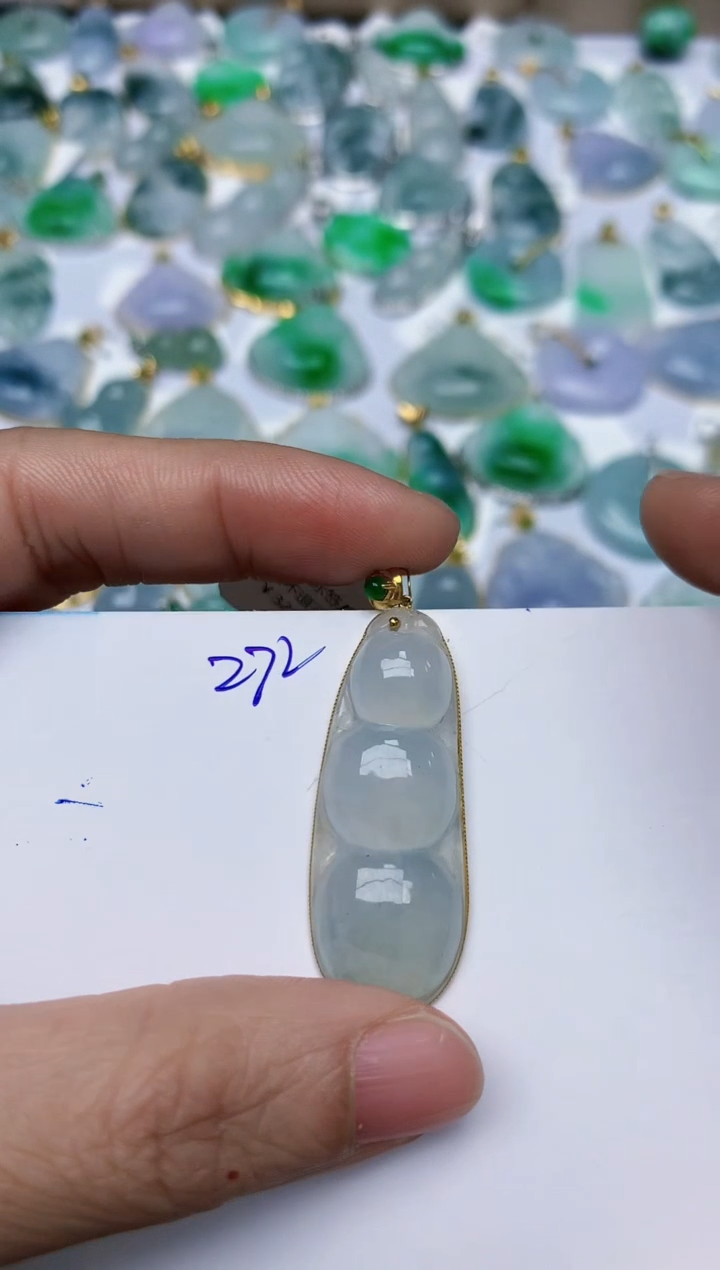 【闪购商品】翡翠颈饰18K金镶嵌天然翡翠A货    