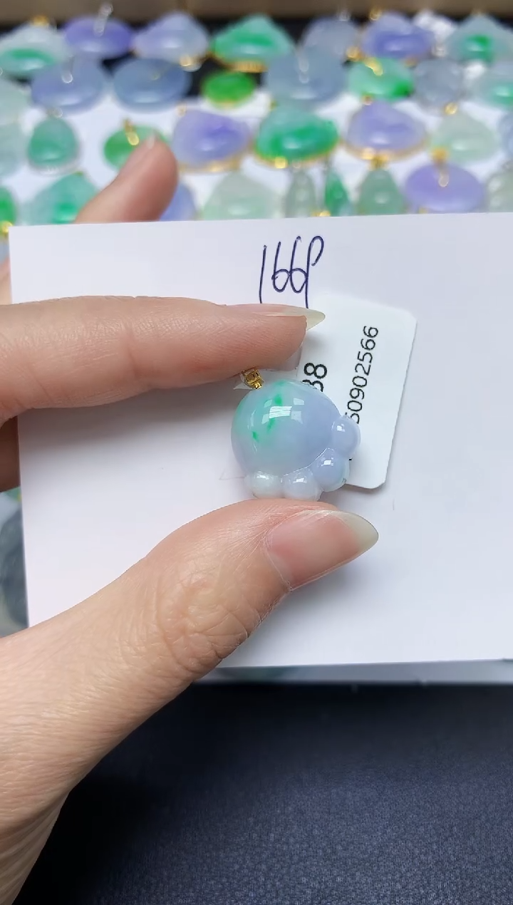 翡翠18K金镶嵌颈饰 天然缅甸翡翠A货