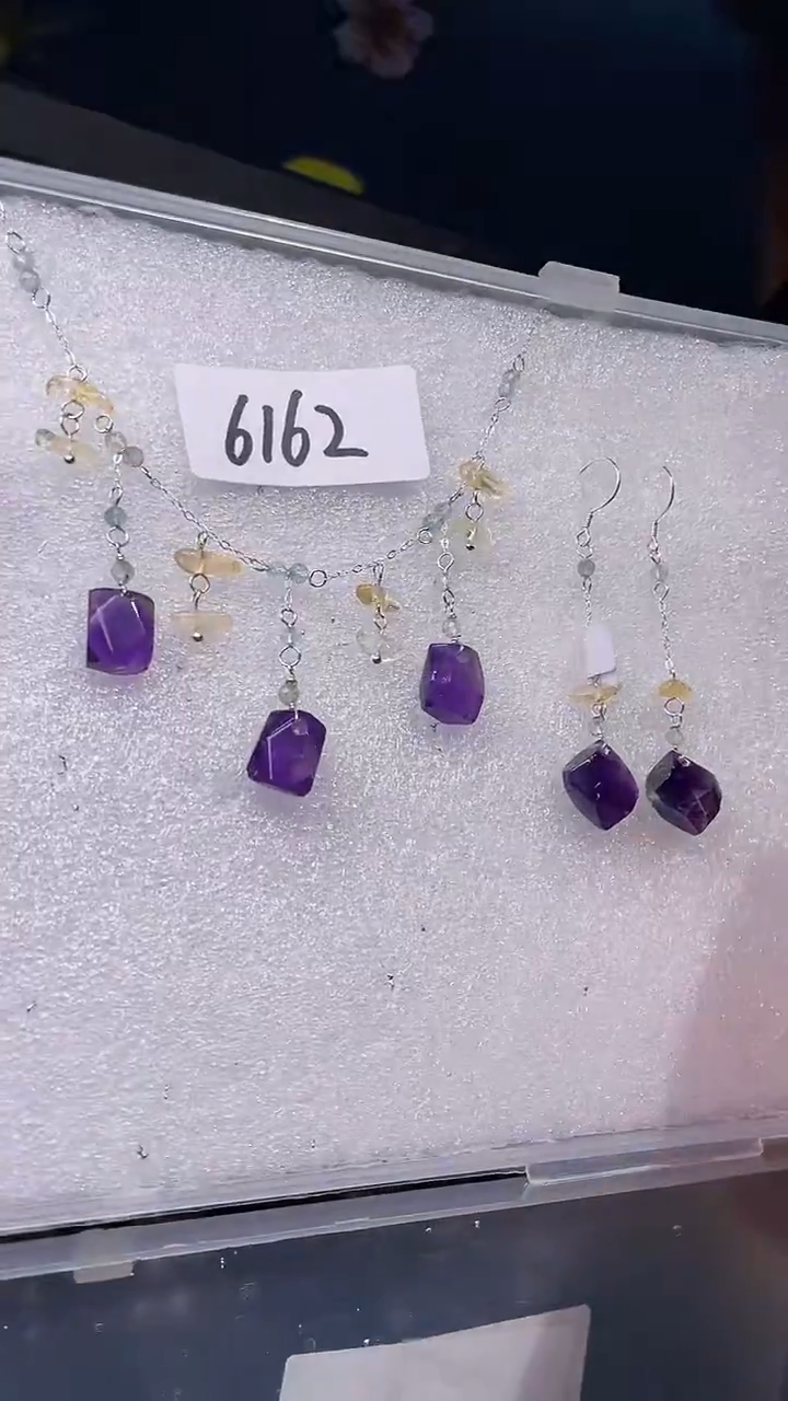 颈饰未镶嵌水晶喜欢拍