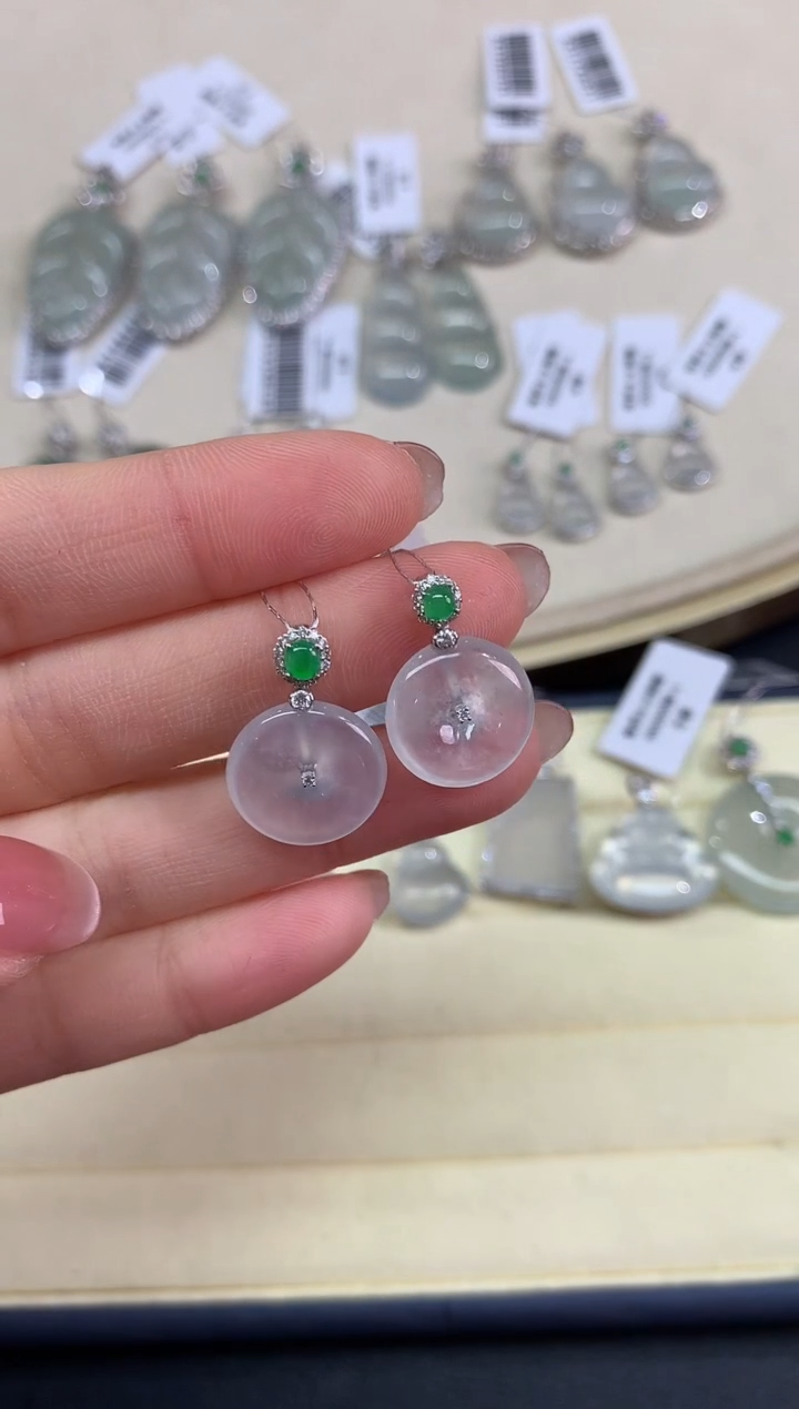 吊坠(不含链)18K金镶嵌翡翠A102|多样性发其一|2980