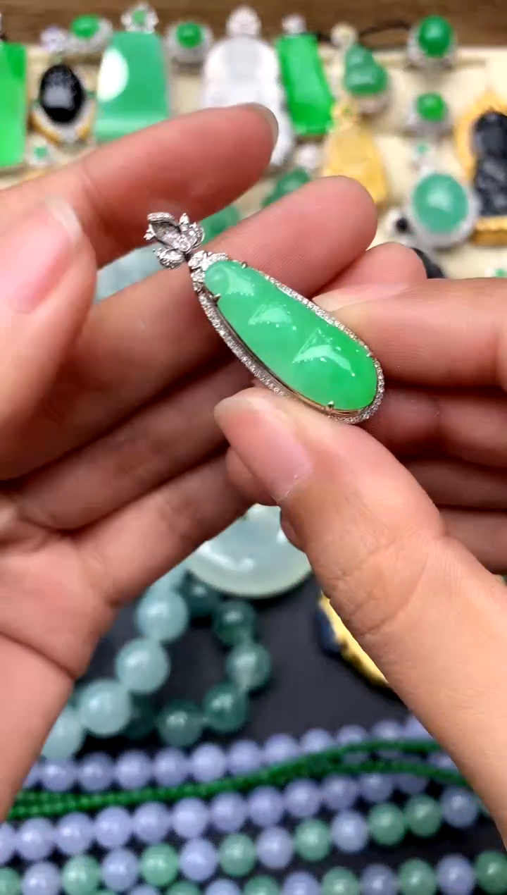 【闪购商品】翡翠颈饰18K金镶嵌247-中国好珍宝