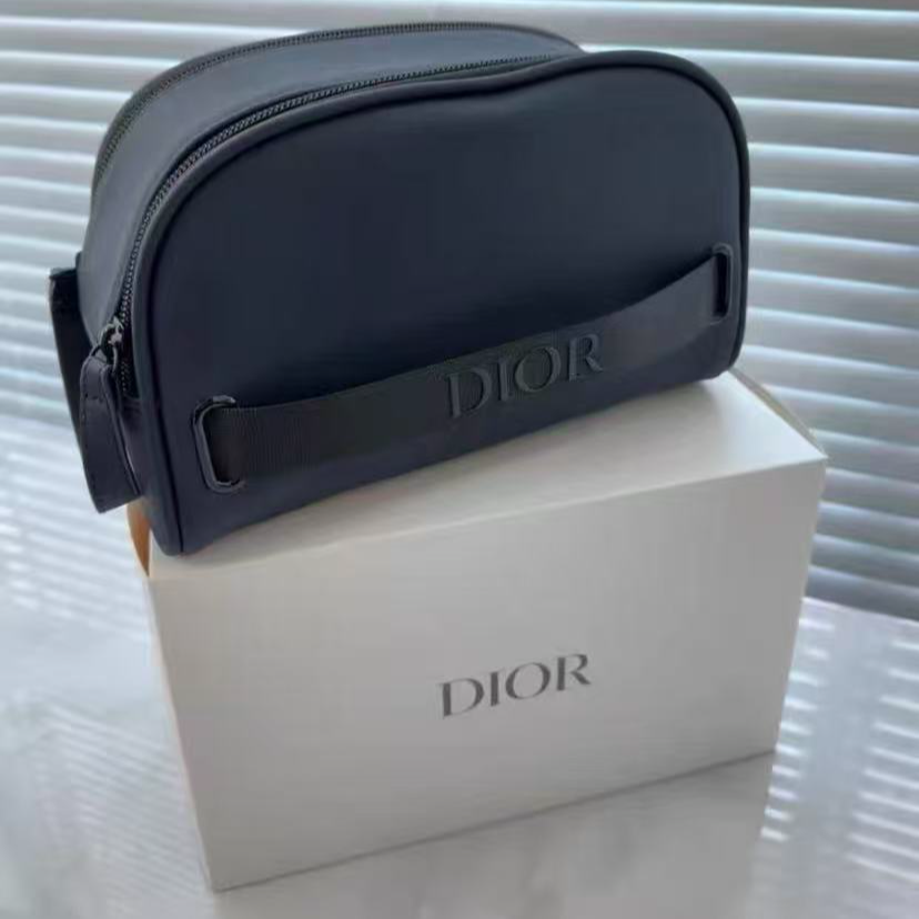 Dior【K1314】彩妆线礼赠功能包时尚简约彩妆周边