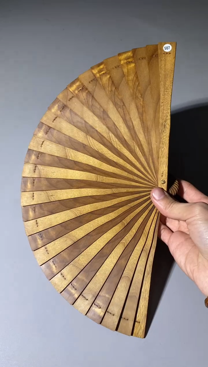 【闪购商品】金丝楠木雕507号18cm精品金丝楠扇子