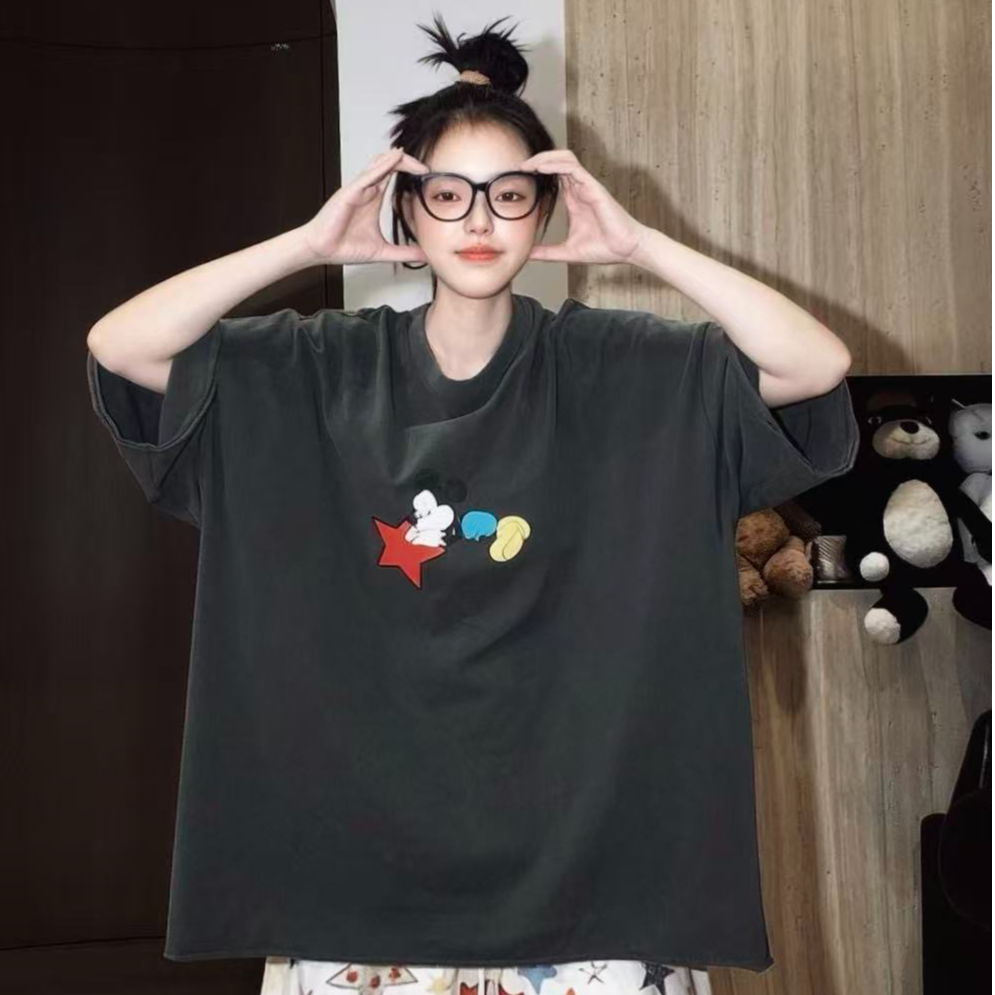 Laurine灵儿自制水洗米奇字母T恤