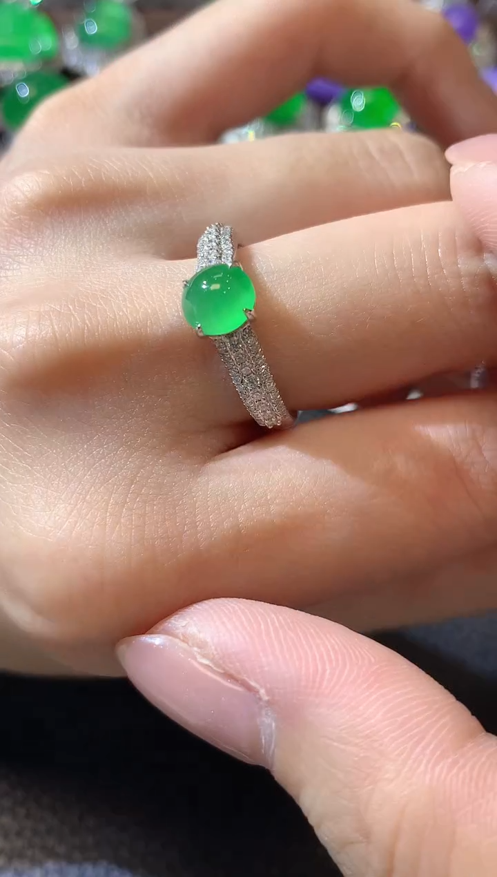 【闪购商品】翡翠戒指18K金镶嵌D20翡翠