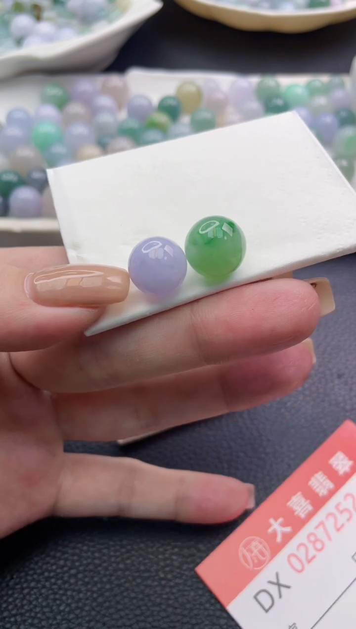 未镶嵌定制翡翠芳珠子