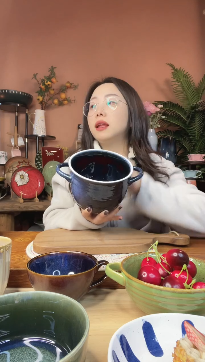 陶瓷6英寸绿色双耳碗 微瑕疵