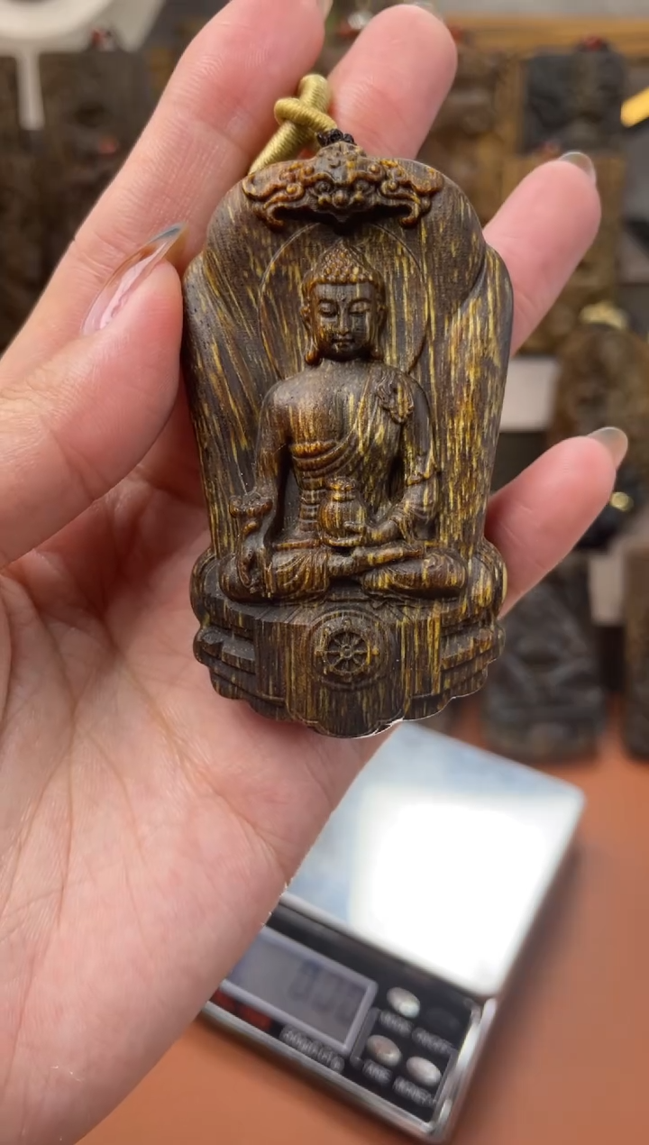 木木雕款芽庄 药师佛7cm送养香瓶 