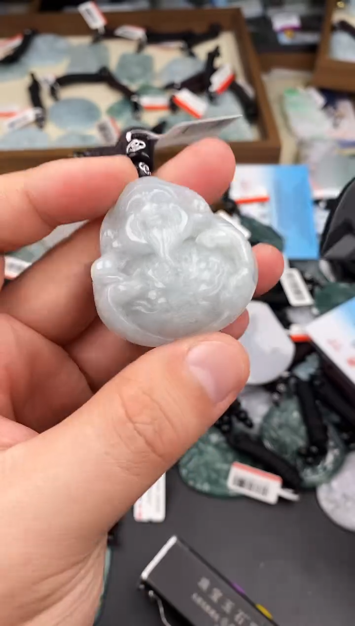 【闪购商品】翡翠颈饰未镶嵌  天然翡翠，一物一图