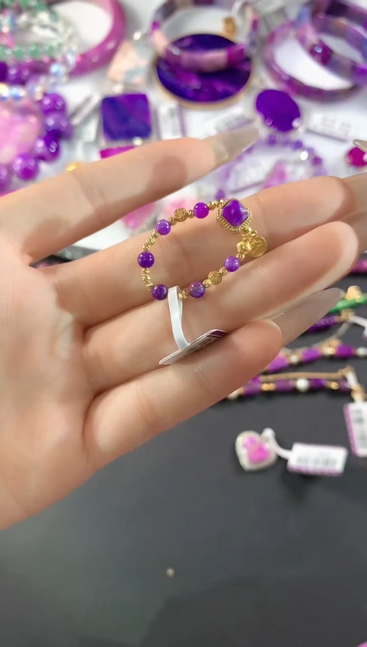 18K金镶嵌苏纪石（舒俱来）.戒指