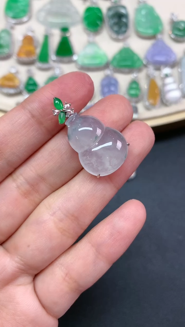 【闪购商品】翡翠吊坠(不含链)18K金镶嵌Q26|5980