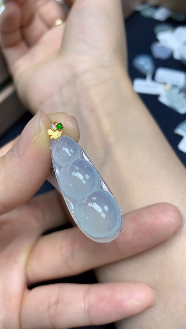 【闪购商品】翡翠挂件18K金镶嵌天然翡翠A货