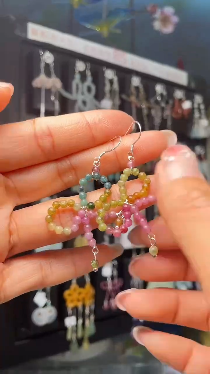 未镶嵌耳饰碧玺?****?桃桃逃不掉啦