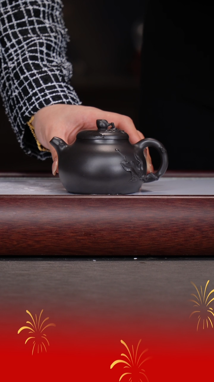 【闪购商品】紫砂茶宠郭莉萍/石黄/寿桃/200cc