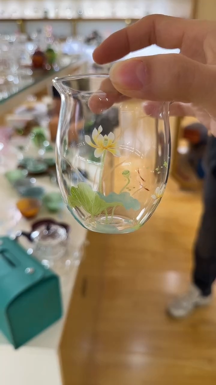 玉见手绘白荷花公杯