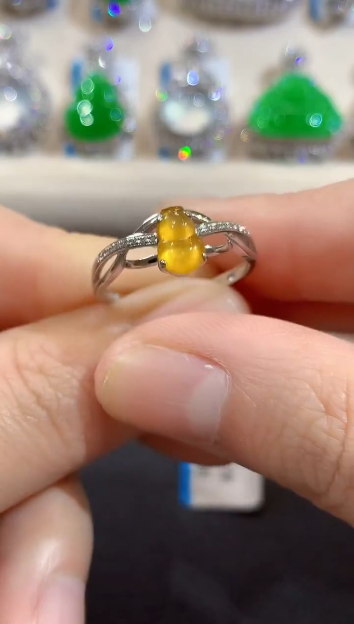 18K金镶嵌戒指翡翠A32 多样性发货一件