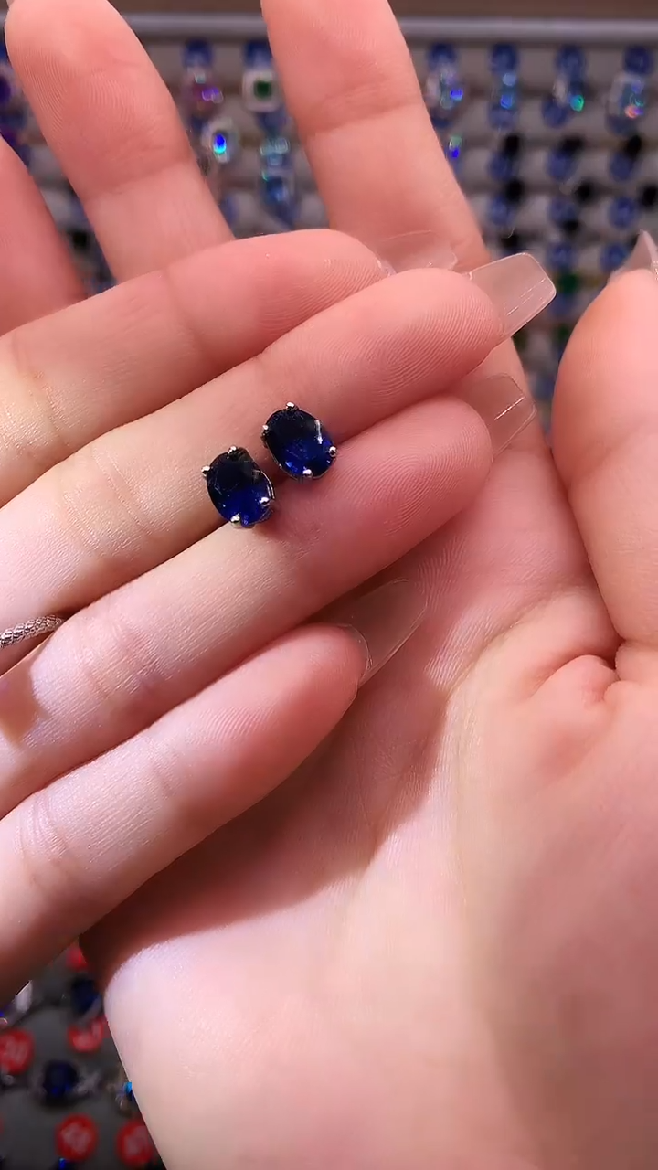【闪购商品】蓝宝石耳饰银S925镶嵌1111