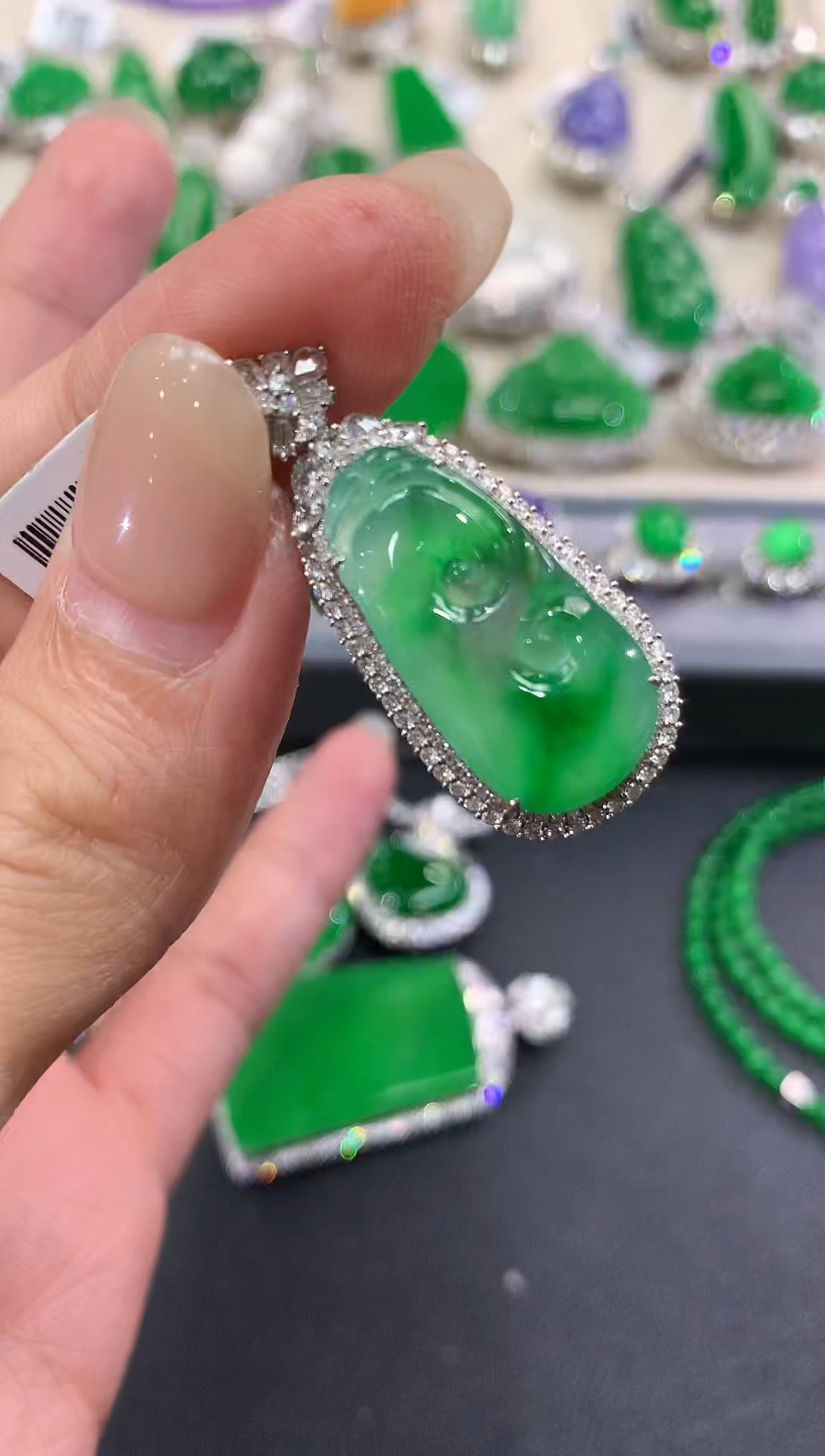 【闪购商品】翡翠吊坠(不含链)18K金镶嵌w181     