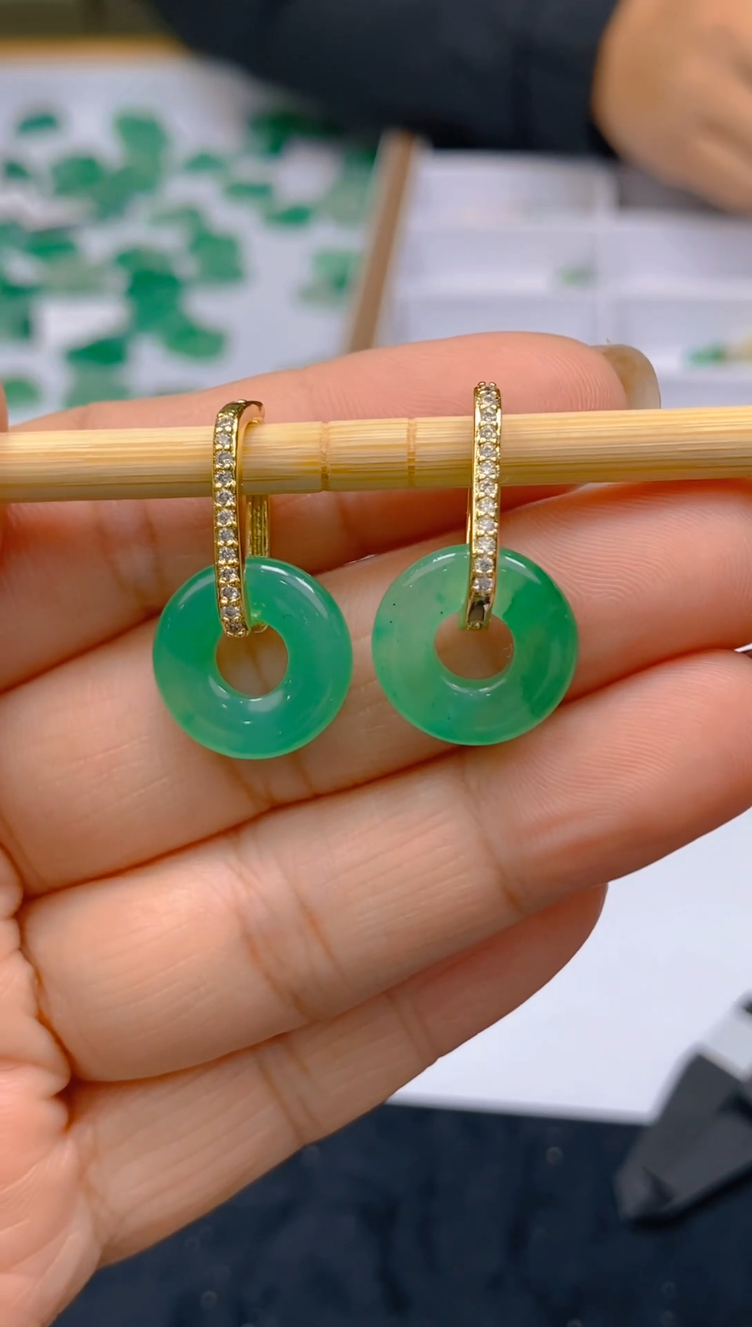 【闪购商品】石英质玉耳钉未镶嵌天然冰美人非洲翠024