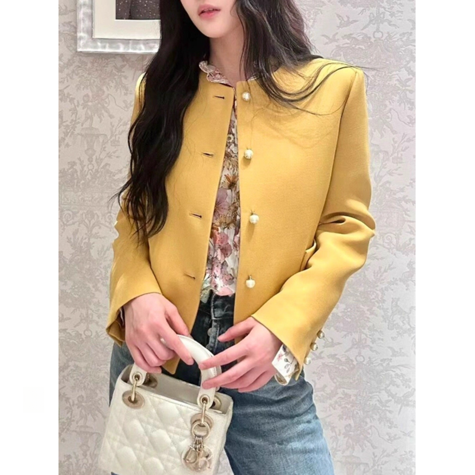 气质丝羊毛珍珠扣圆领短款小个子外套黄色显瘦长袖上衣女小西装