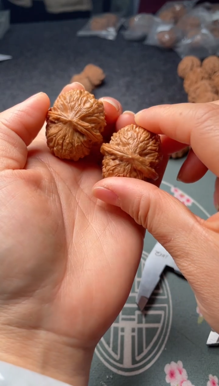 把件文玩核桃w294   黄松峪   37尺