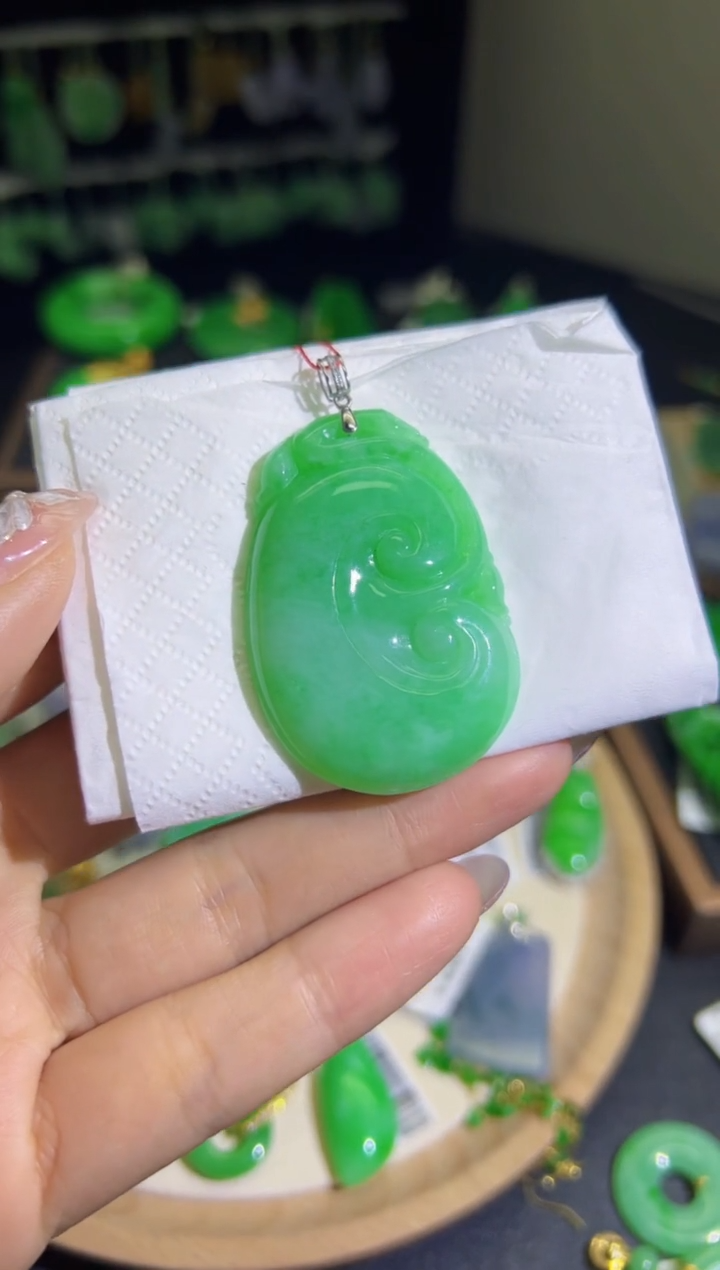 【闪购商品】翡翠颈饰18K金镶嵌Q缅料A货翡翠/支持复检/一件