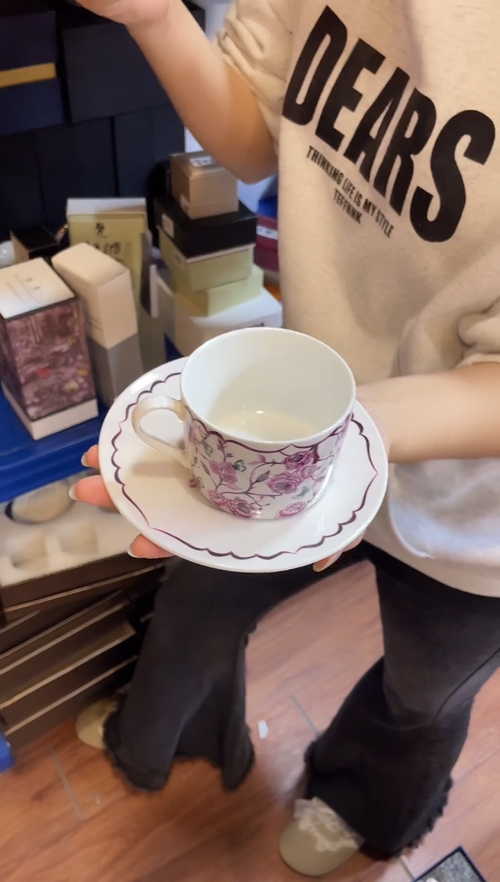 杯鸿辉家品牌瓷器，京东包邮！