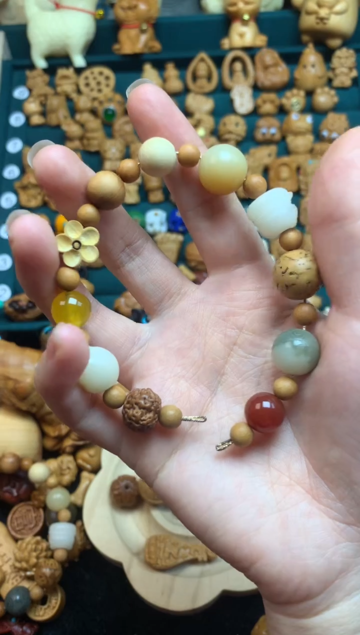 【闪购商品】檀香木................