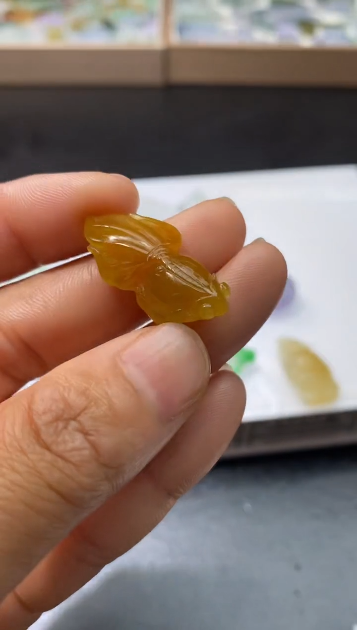 【闪购商品】定制翡翠未镶嵌翡翠毛货~