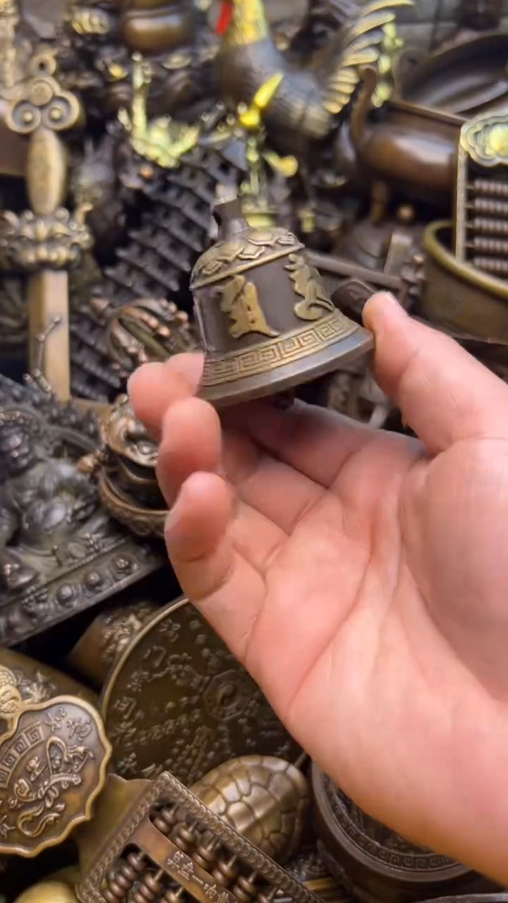 精美铜器，点击下单