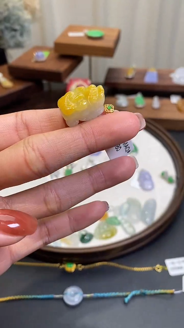 【闪购商品】翡翠颈饰18K金镶嵌貔貅