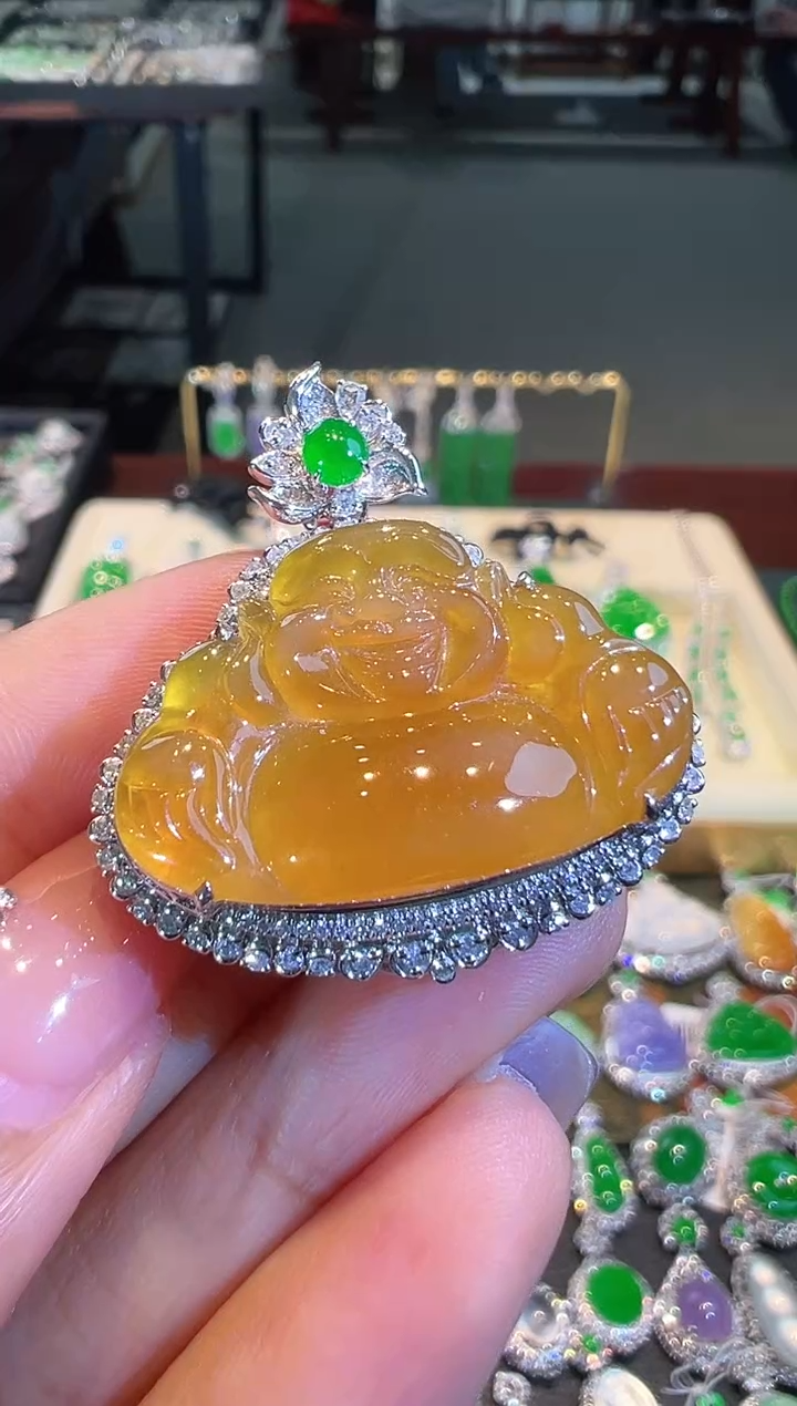 【闪购商品】翡翠吊坠(不含链)18K金镶嵌翡翠