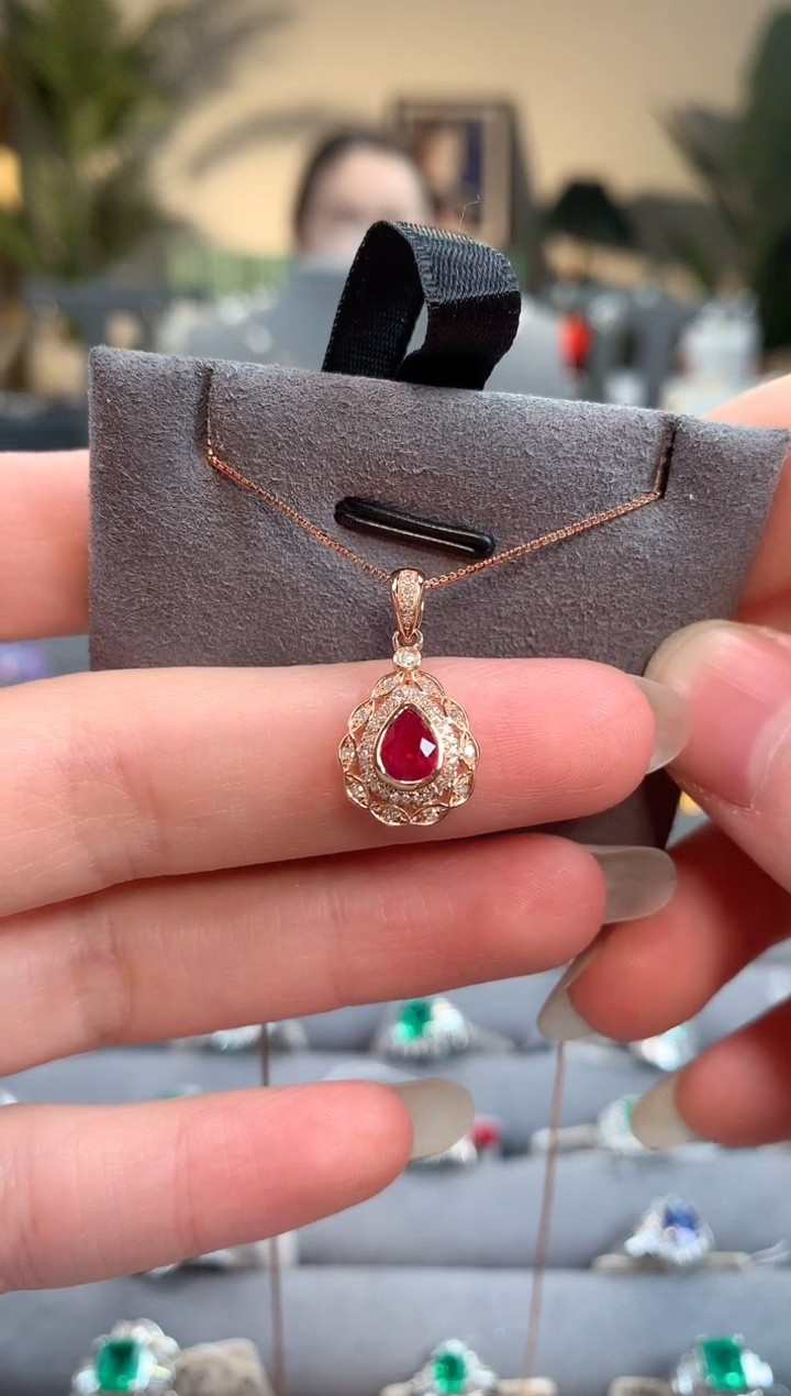 【闪购商品】红宝石吊坠(不含链)18K金镶嵌缅甸