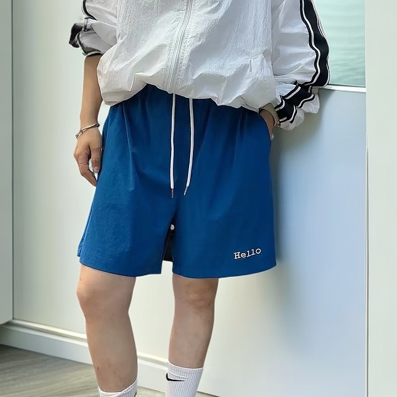 韩系大码显瘦夏季款黑色高级凉快运动设计潮流赴约极简女装短裤