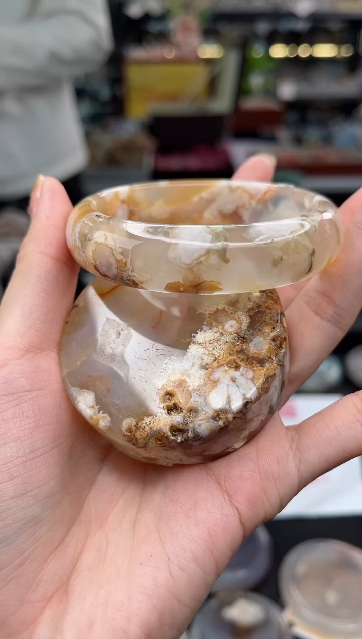 【闪购商品】石英质玉手镯未镶嵌57圈口（赠品镯心）3572282