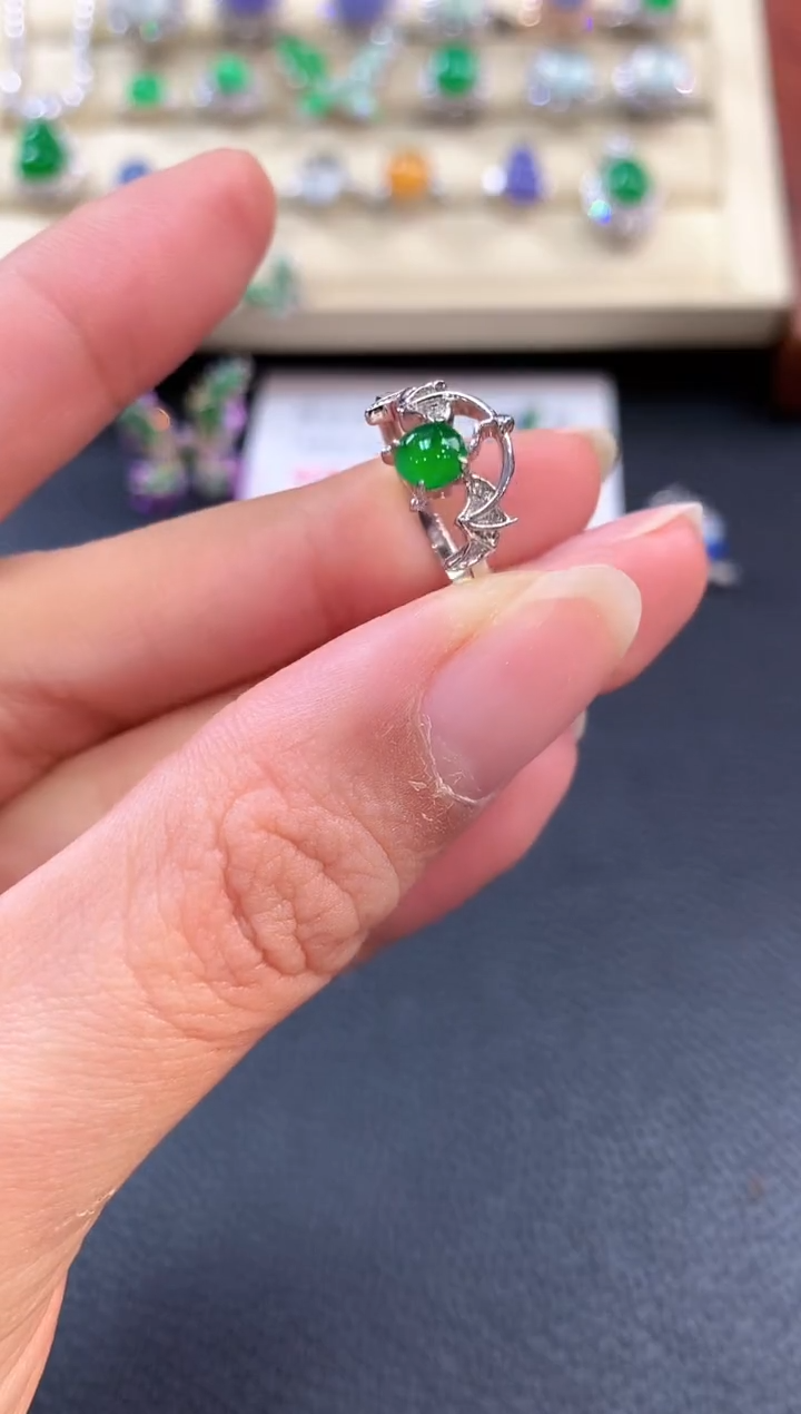 【闪购商品】翡翠戒指18K金镶嵌b13不退换