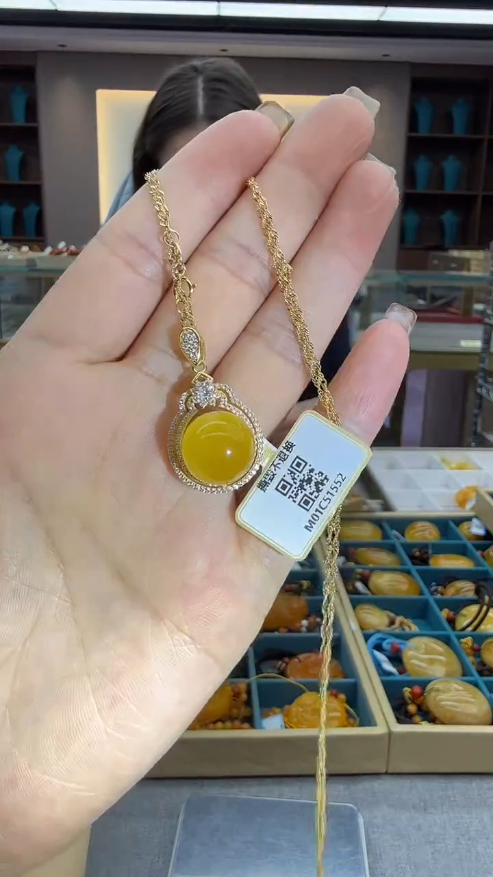 琥珀颈饰未镶嵌54秒拍号 假一罚三 