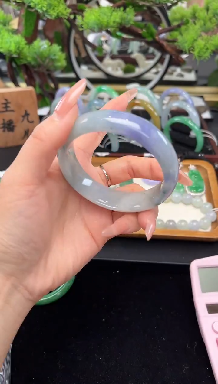 未镶嵌手镯翡翠手镯