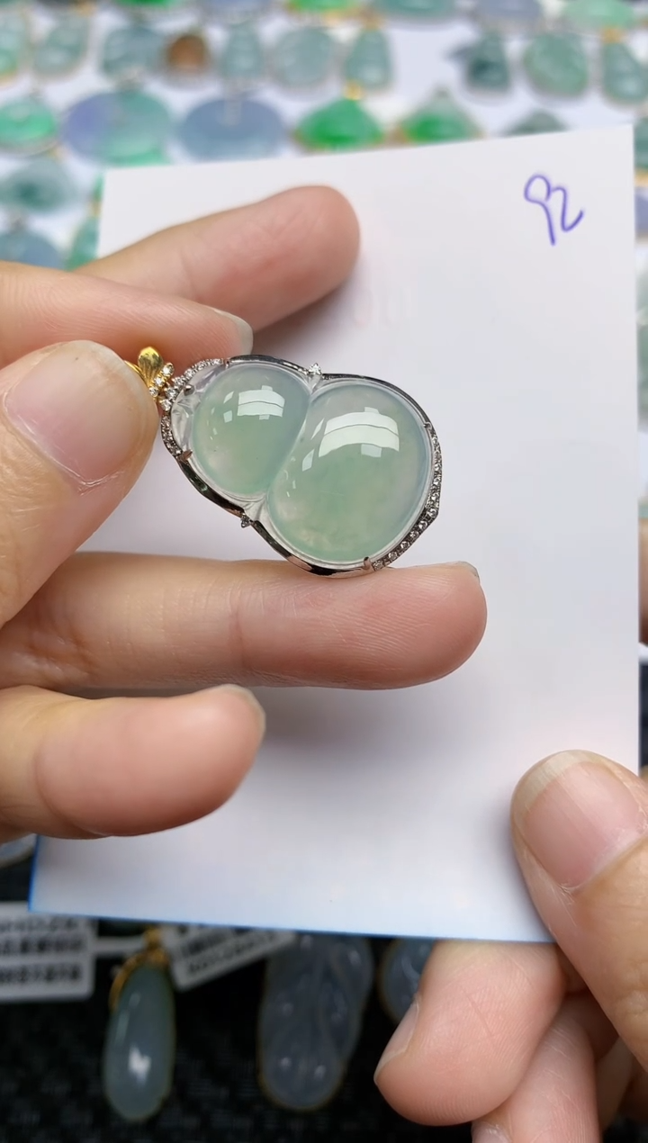 【闪购商品】翡翠挂件18K金镶嵌天然A货翡翠 92