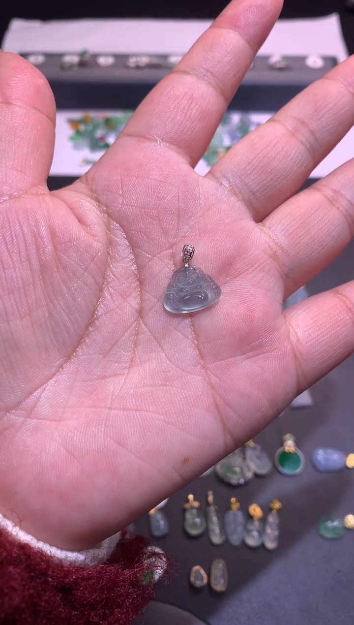 【闪购商品】翡翠吊坠(不含链)18K金镶嵌1