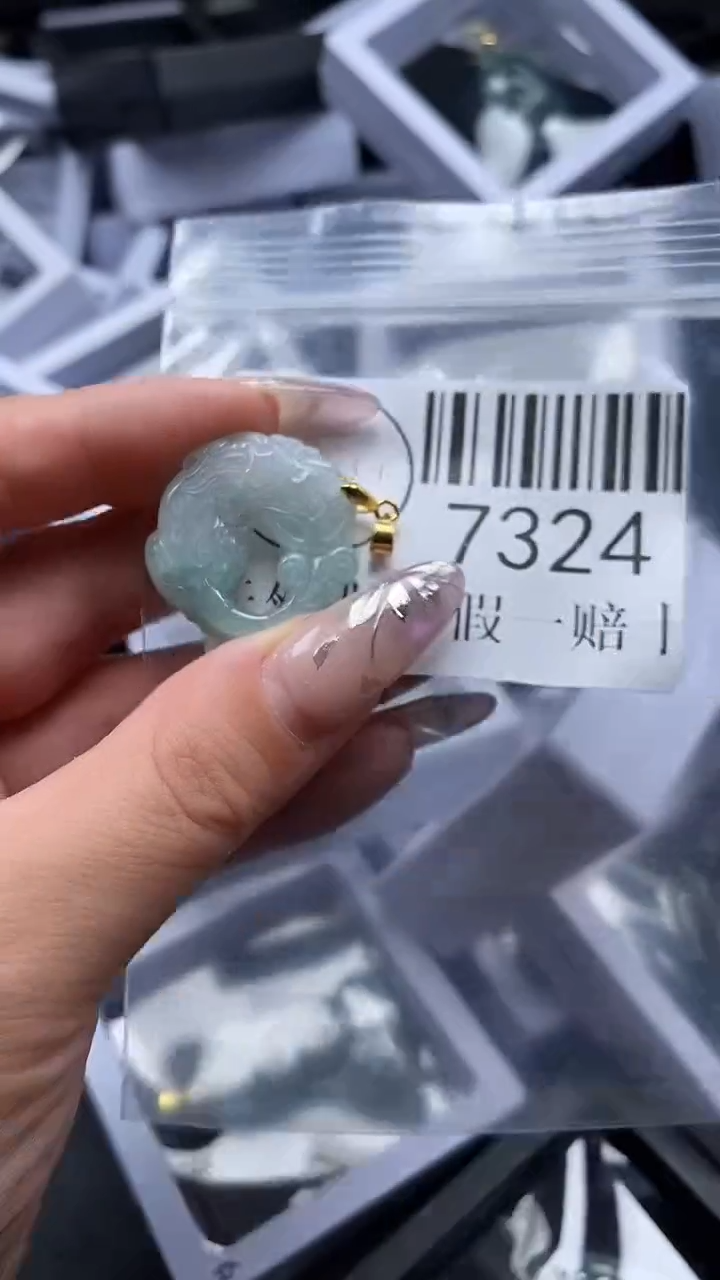 吊坠(不含链)未镶嵌翡翠7324