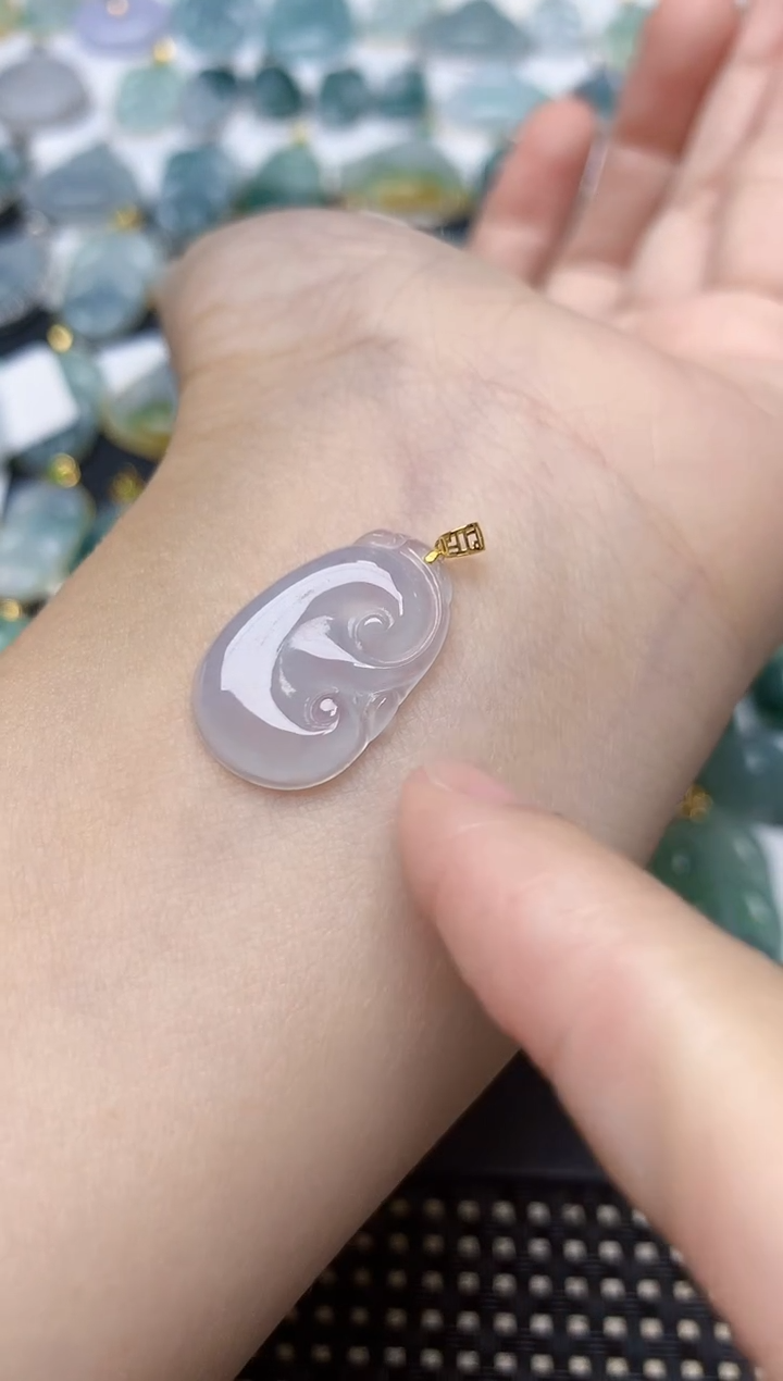 颈饰18K金镶嵌翡翠天然缅甸A货翡翠