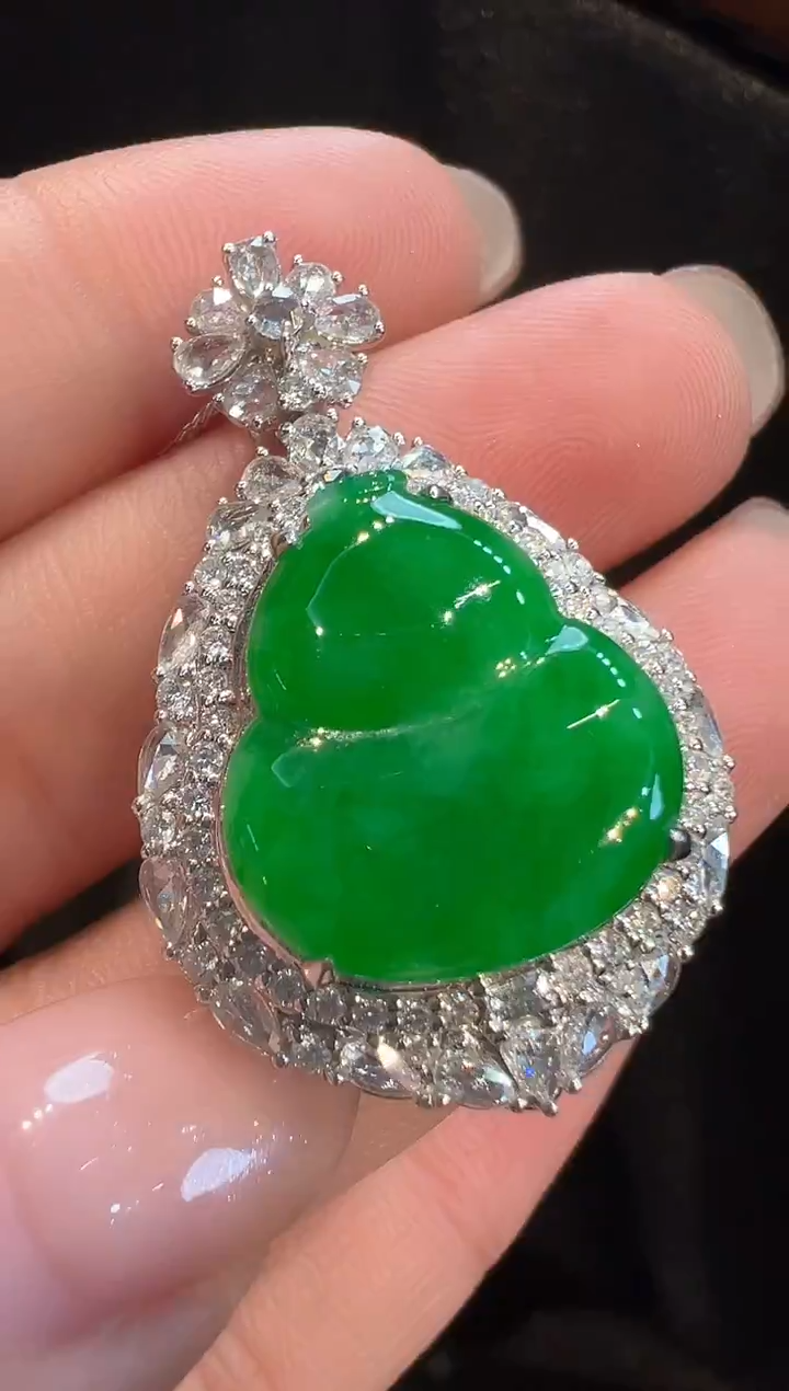 吊坠(不含链)18K金镶嵌翡翠AL6