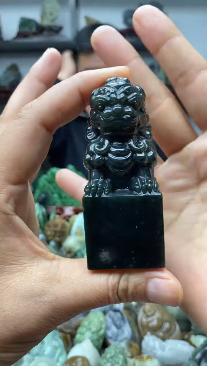 未镶嵌和田玉把件1