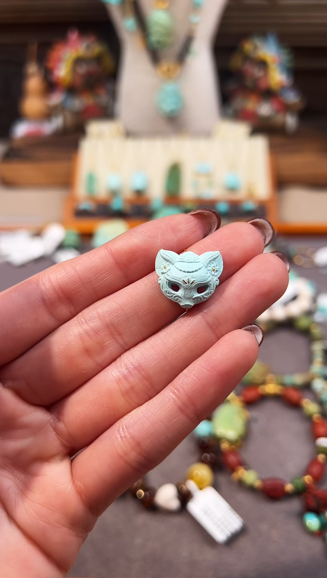 未镶嵌绿松石配饰狐狸面具