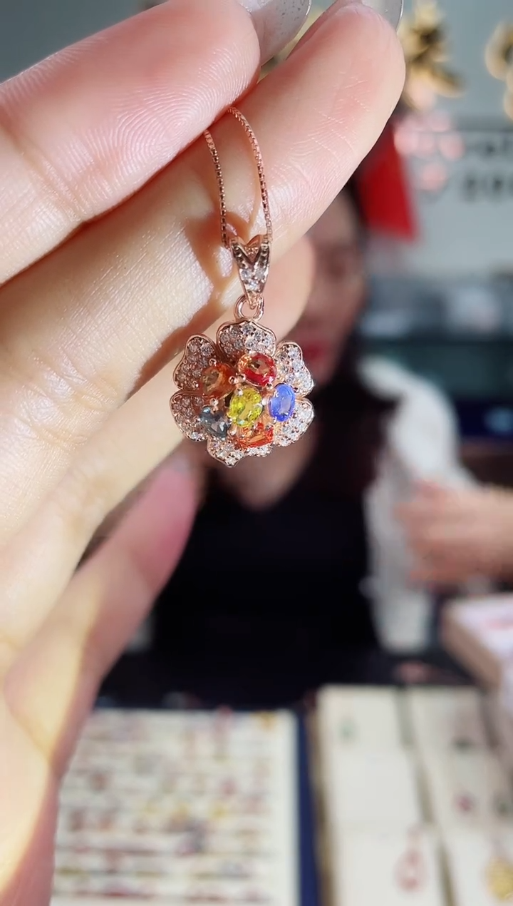 【闪购商品】彩色蓝宝石吊坠银S925镶嵌吊坠