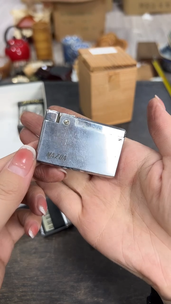 小甜甜开播了什么都有