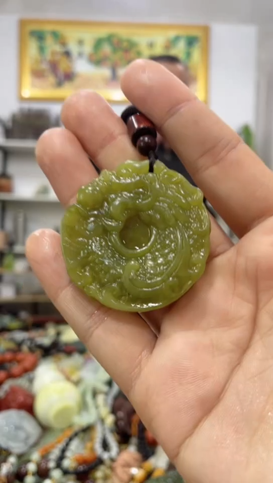 未镶嵌岫玉吊坠    