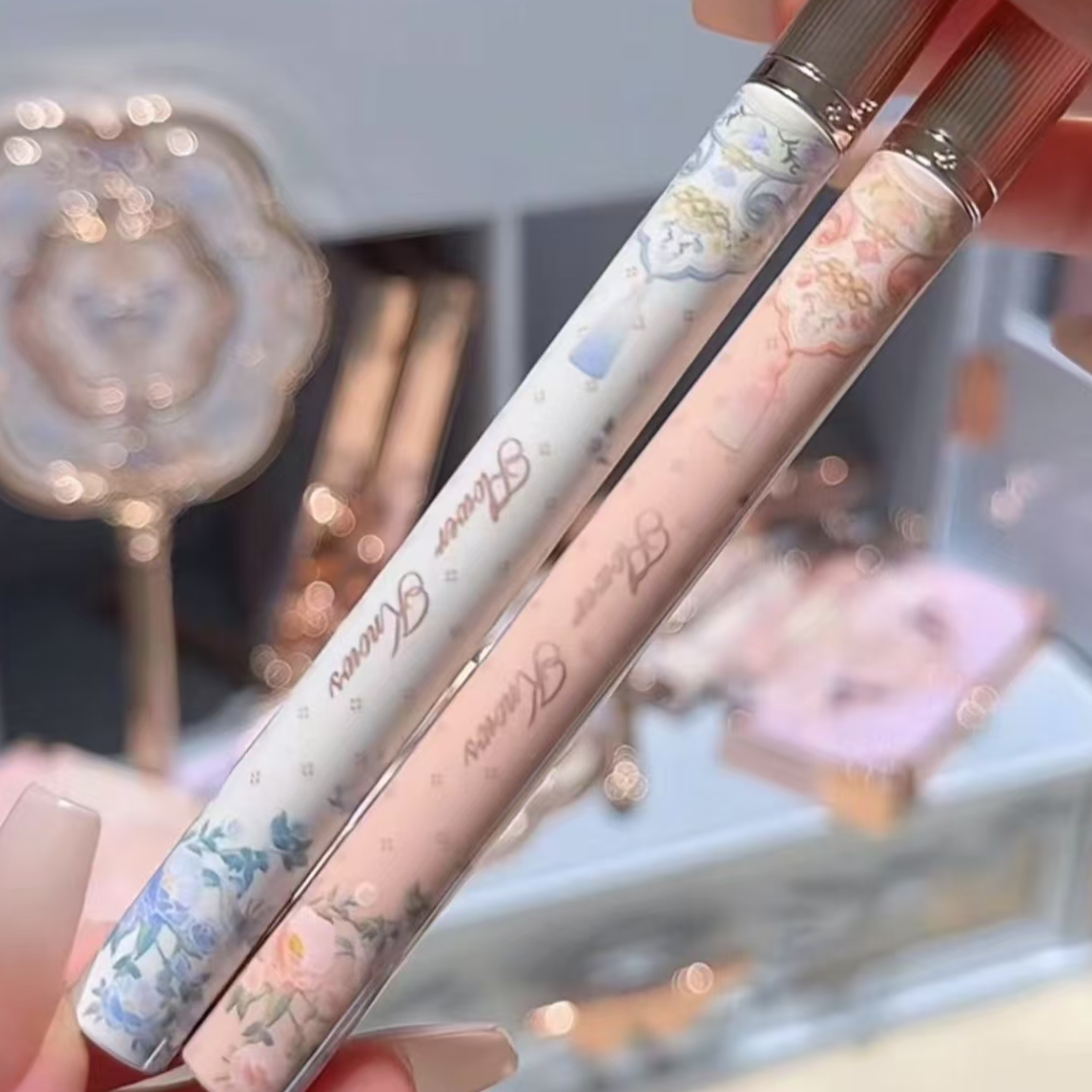 439号花知晓蝴蝶云肩眼线液笔