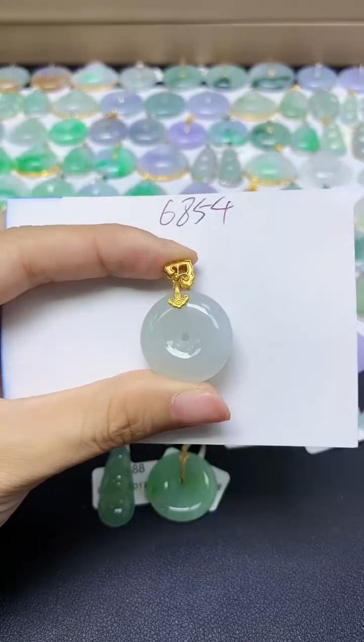 翡翠未镶嵌颈饰天然自然緬甸A貨翡翠